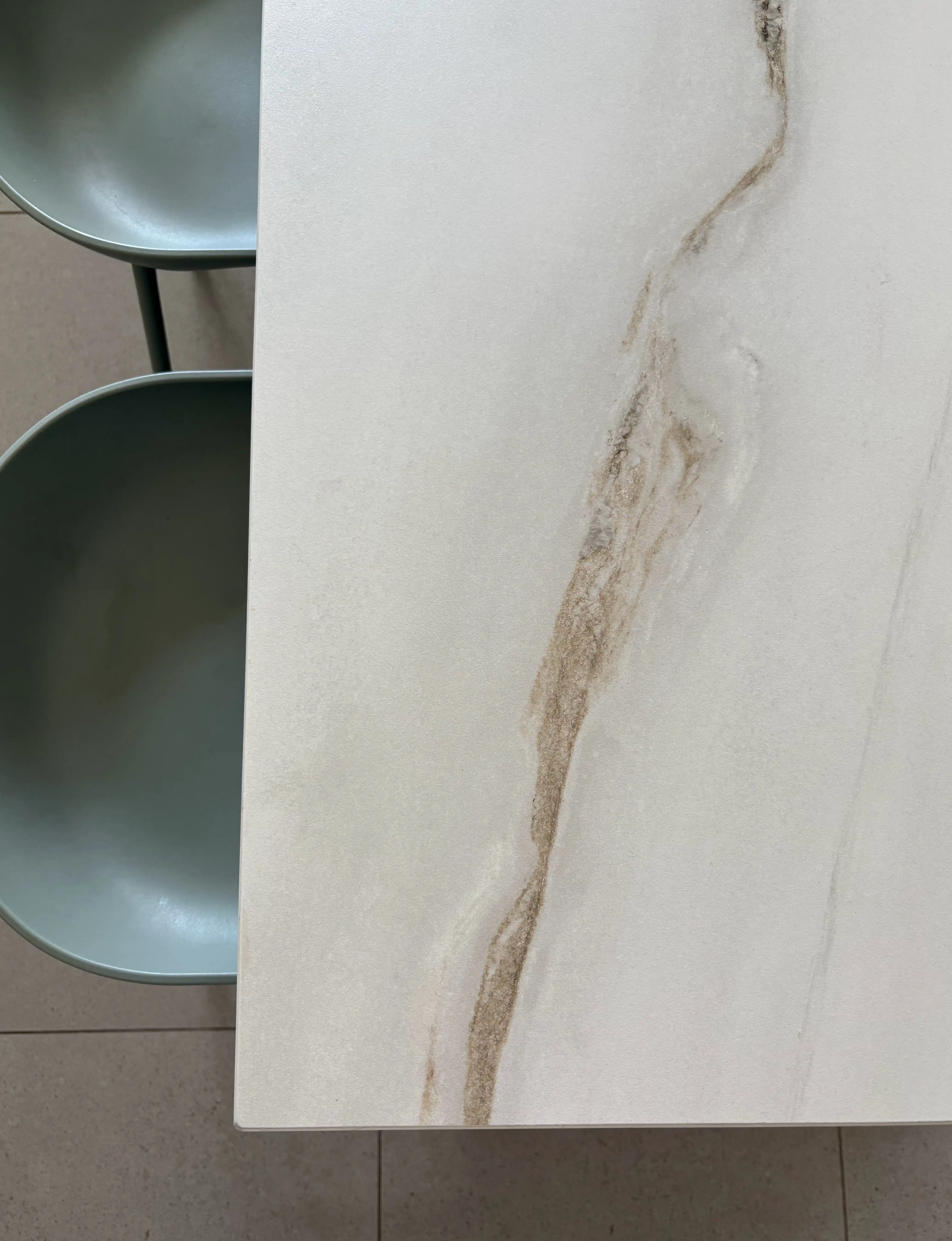 אי מטבח שיש