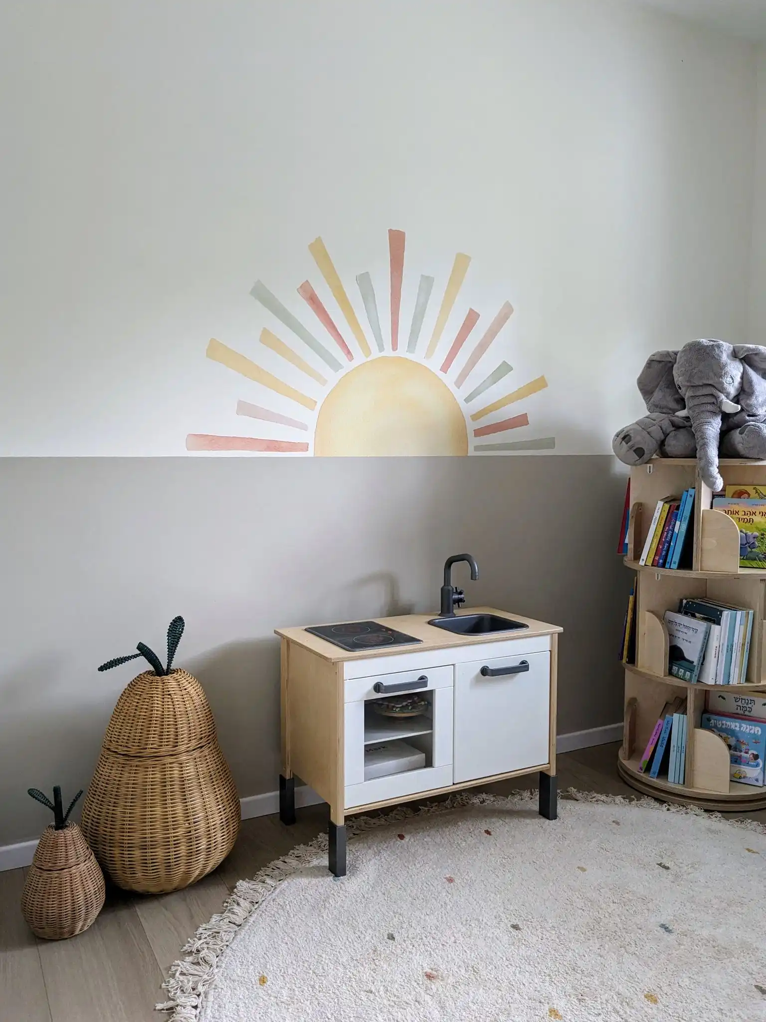 חדר משחקים בקיבוץ בסגנון נורדי מונטוסורי